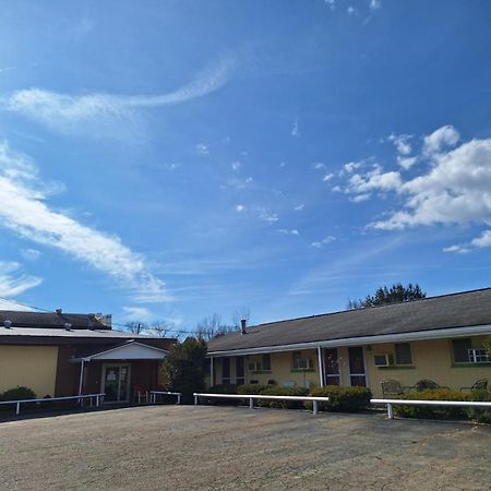 Clarendon Rest Stop 6 Inn מראה חיצוני תמונה